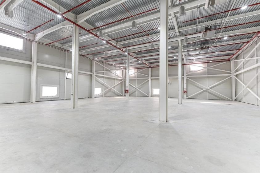 Spațiu industrial, de 7,500 mp, în Central