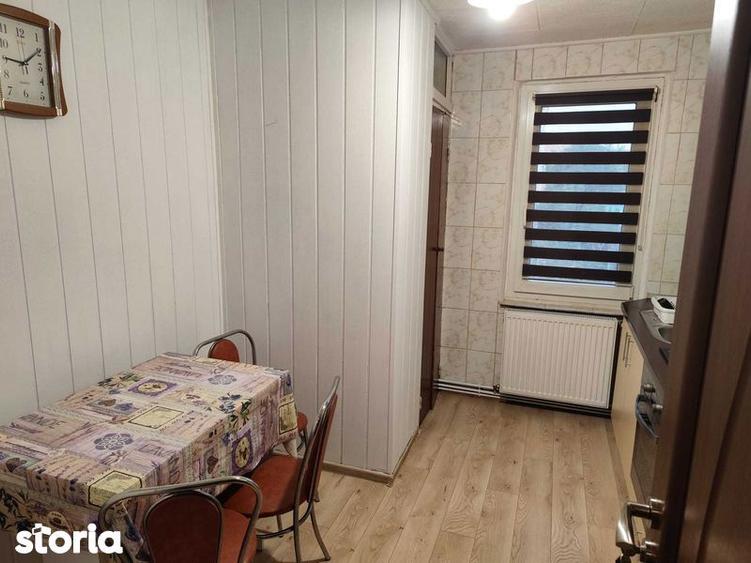 Apartament cu 2 camere decomandat în Craiter