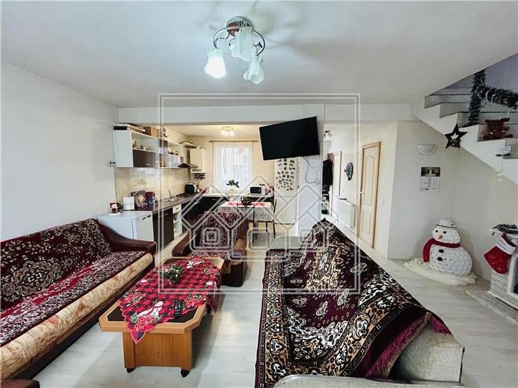 Duplex cu 3 camere cu Teren 136 Mp în Arhitecților - Calea Cisnădiei