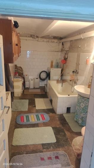 Casă individuală cu 5 camere cu Canalizare în Reghin