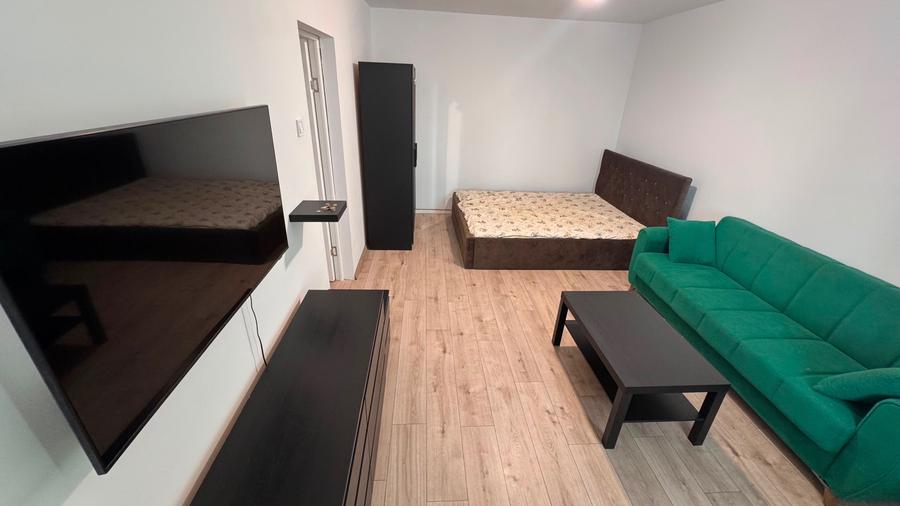 Apartament cu 2 camere decomandat în 1 Decembrie 1918