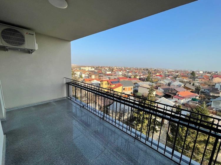 Garsonieră decomandată în Est