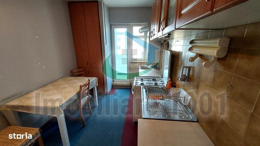Apartament cu 3 camere decomandat în Ultracentral