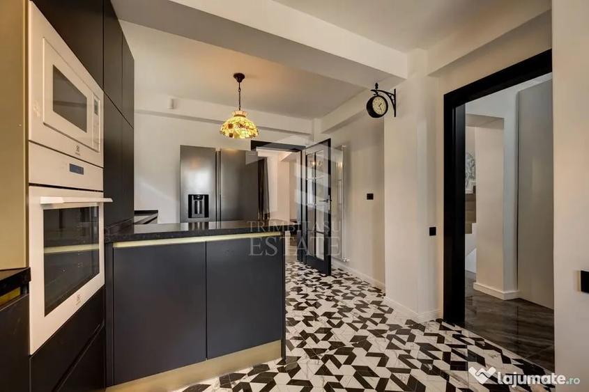 Casă cu 5 camere cu Teren 250 Mp în Central