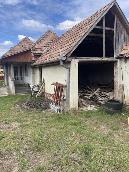 Casă cu 2 camere în Central