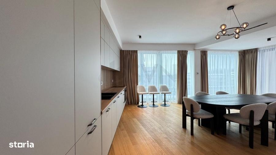 Apartament cu 4 camere în Central