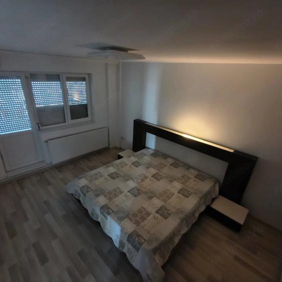 Apartament cu 3 camere semidecomandat în Iosefin