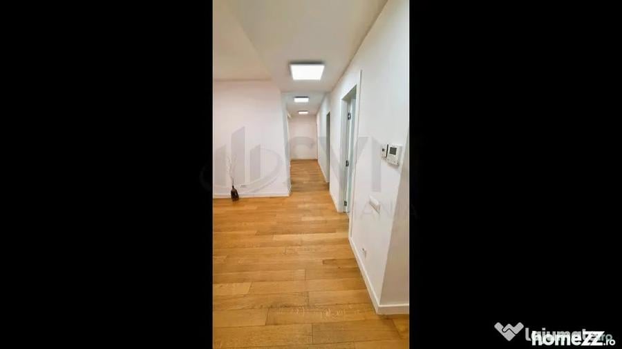 Apartament cu 4 camere decomandat în Unirii