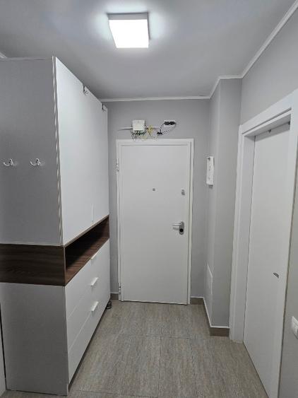 Apartament cu 2 camere decomandat în Titan