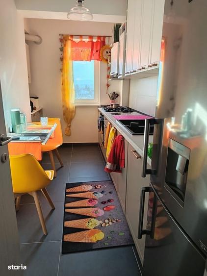 Apartament cu 2 camere decomandat în Calea Moldovei
