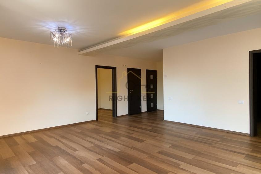 Casă individuală cu 4 camere cu Teren 565 Mp în Prelungirea Ghencea