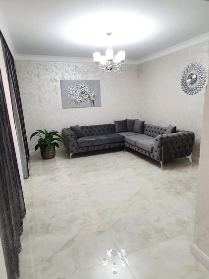 Casă cu 3 camere în Central