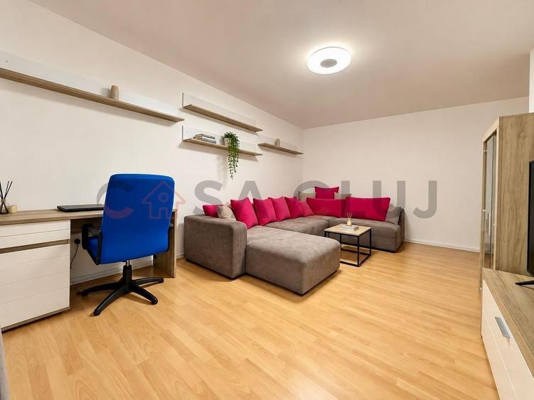 Apartament cu 4 camere semidecomandat, mobilat în Plopilor