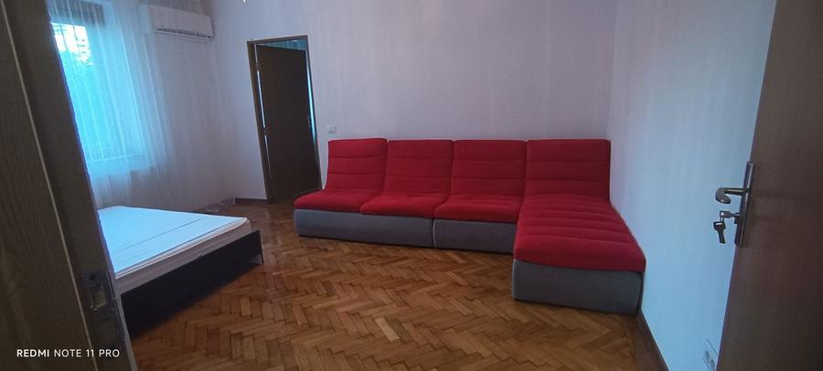 Casă cu 2 camere în Central