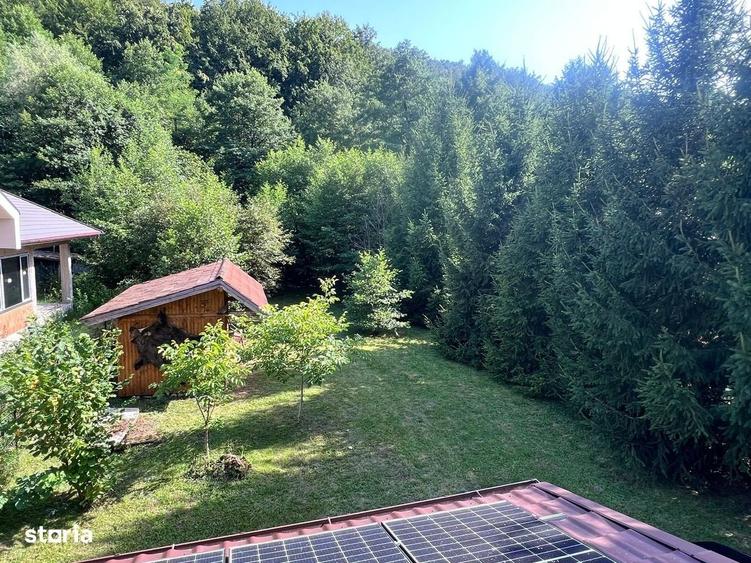 Casă cu 3 camere în Câmpu Cetății