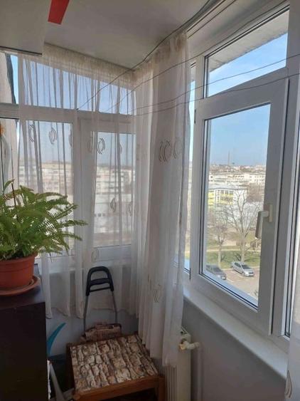 Apartament cu 2 camere decomandat, mobilat în E3