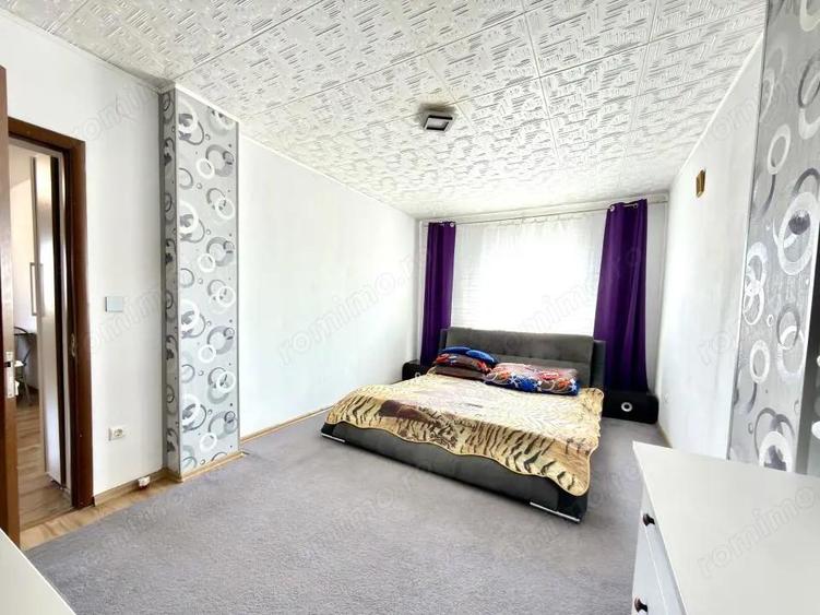Apartament cu 3 camere decomandat în Soarelui
