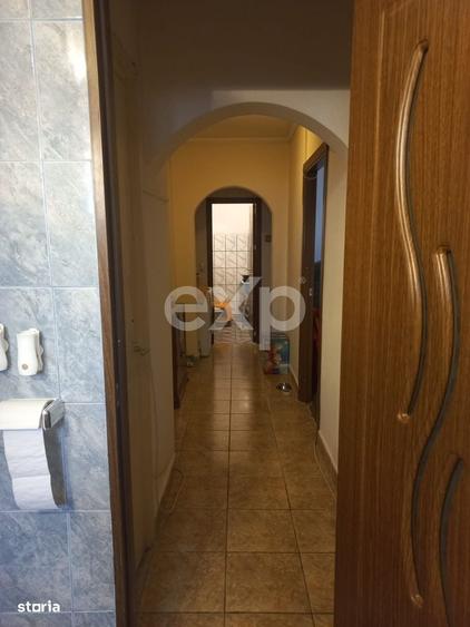 Apartament cu 2 camere decomandat în Războieni