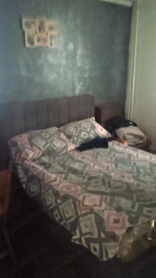Apartament cu 2 camere semidecomandat în Craiovița Nouă