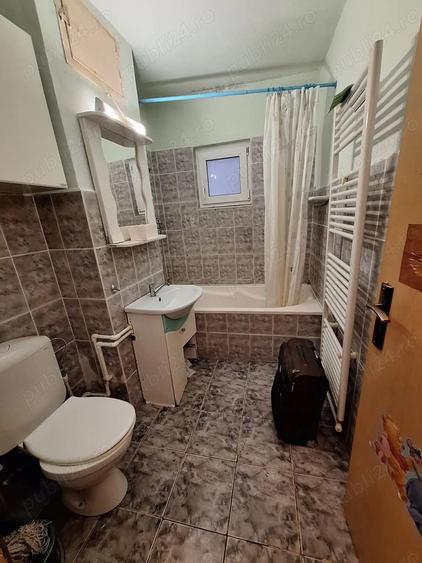 Apartament cu 2 camere decomandat în Piața Centrală