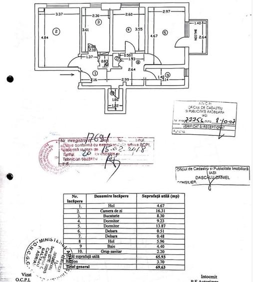 Apartament cu 3 camere decomandat în Central