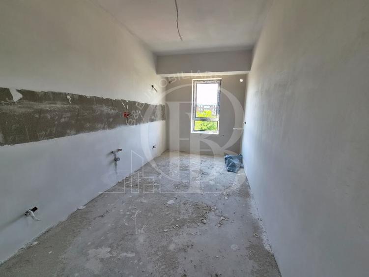 Apartament cu 3 camere decomandat în Theodor Pallady