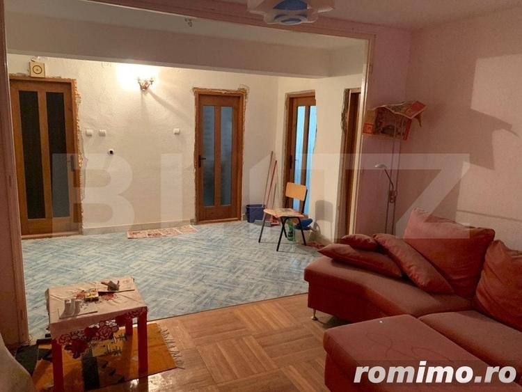 Apartament cu 4 camere decomandat, mobilat în Cetate