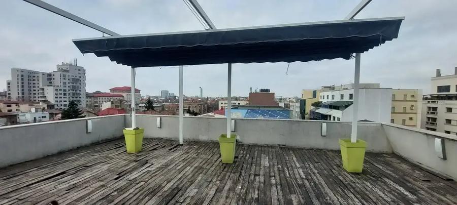 Apartament cu 6 camere decomandat în Dorobanți