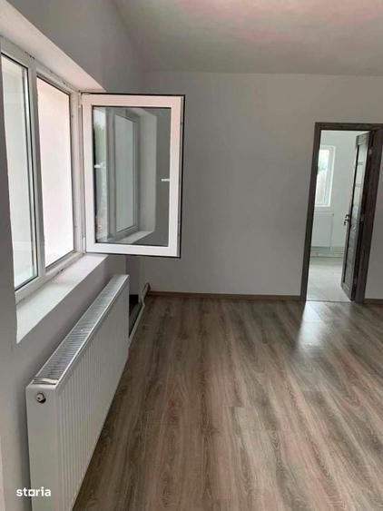 Casă cu 3 camere cu Teren 910 Mp în Central