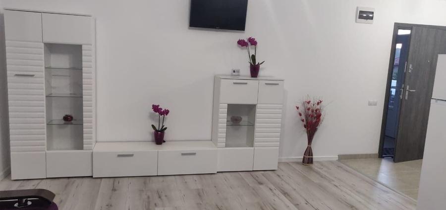 Apartament cu 2 camere decomandat în Apahida