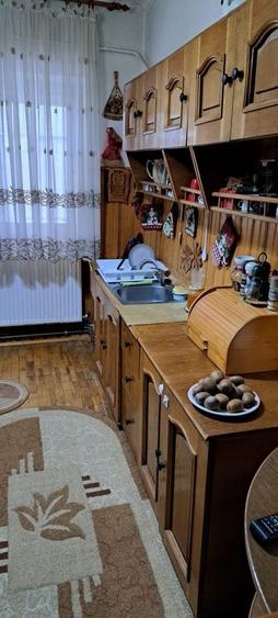 Apartament cu 3 camere decomandat în Roșiori de Vede