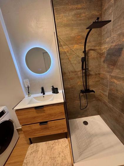 Apartament cu 2 camere decomandat în Exterior Vest