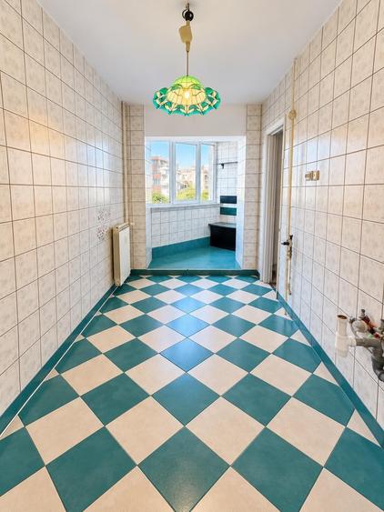 Apartament cu 3 camere decomandat în Decebal