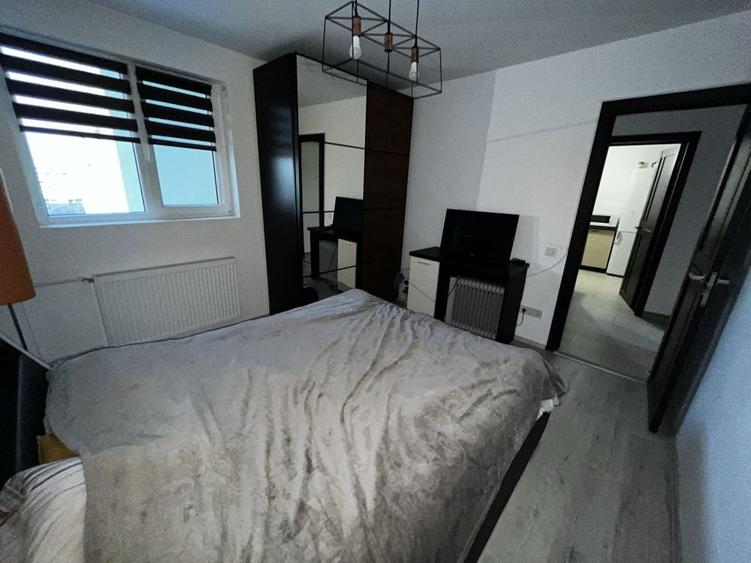 Apartament cu 2 camere decomandat în Colentina