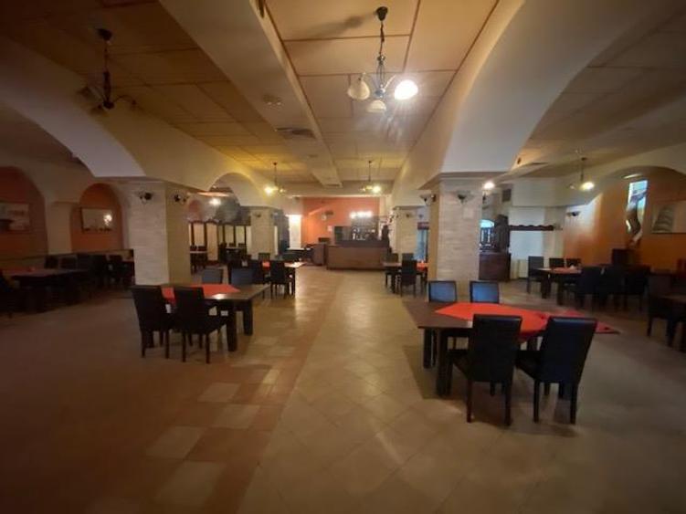 Spațiu comercial, de 200 mp, în Central