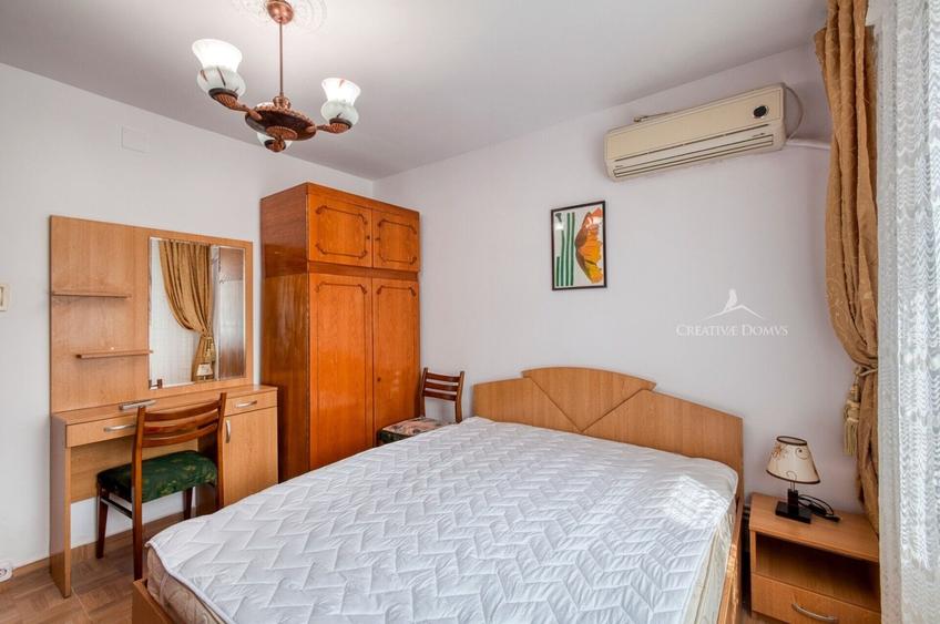Apartament cu 2 camere decomandat, mobilat în Semicentral