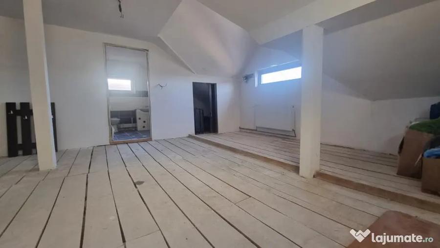 Casă cu 3 camere cu Teren 170 Mp în Brestei