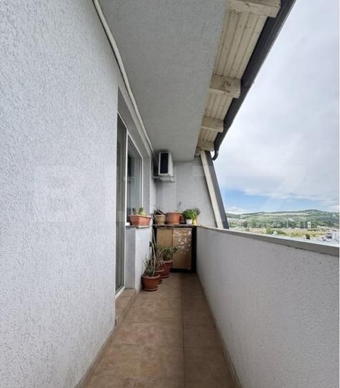 Apartament cu 3 camere semidecomandat, mobilat în Mănăștur