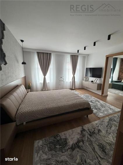 Casă cu 4 camere cu Teren 20 Mp în Centrul Istoric