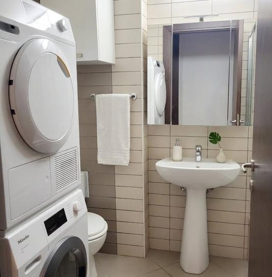 Apartament cu 2 camere semidecomandat, mobilat în Doamna Ghica
