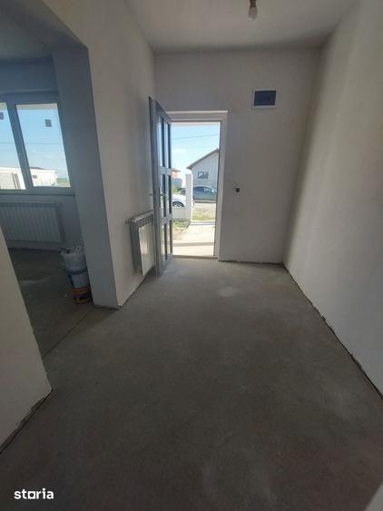 Casă cu 4 camere cu Teren 500 Mp în Central