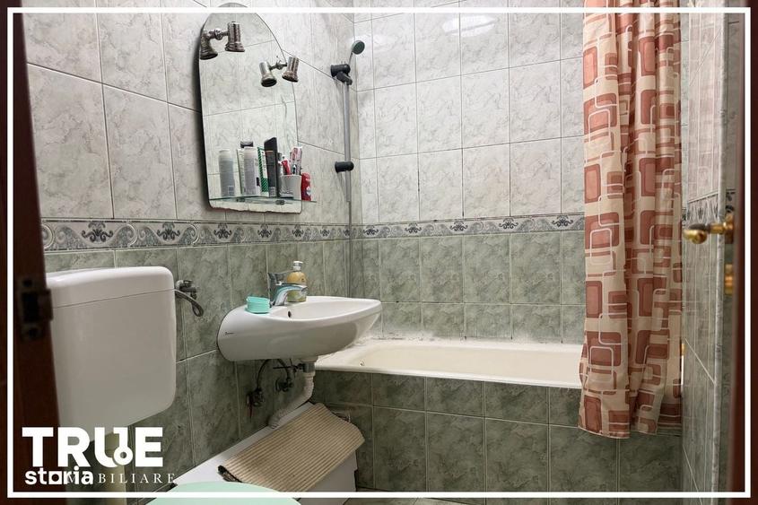Apartament cu 3 camere în Pandurilor