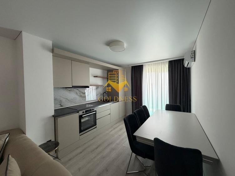 Apartament cu 3 camere semidecomandat în Central
