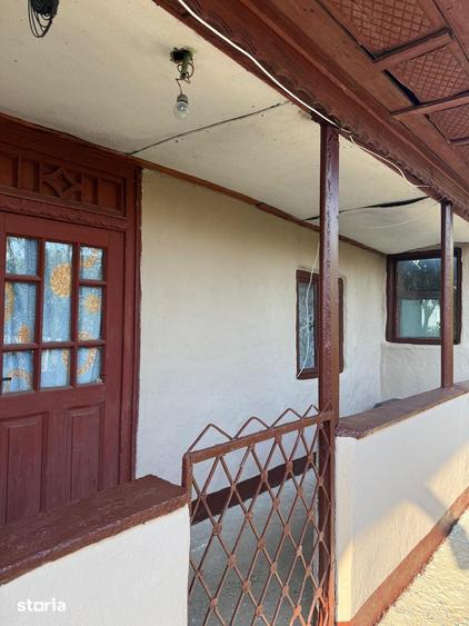 Casă cu 2 camere cu Teren 1029 Mp în Răsuceni