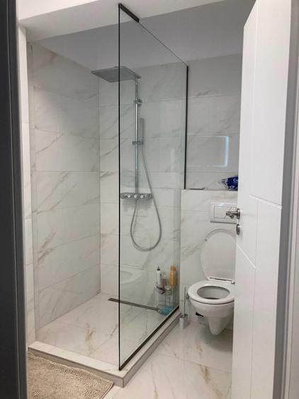 Apartament cu 2 camere decomandat în 1 Mai