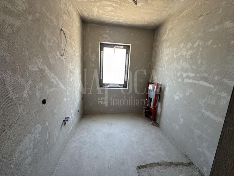 Duplex cu 3 camere cu Canalizare în Florești