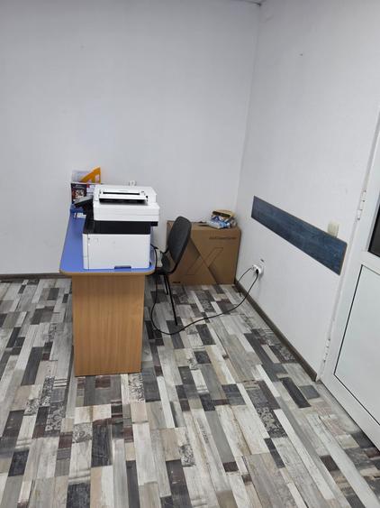 Birou, de 20 mp, în Central