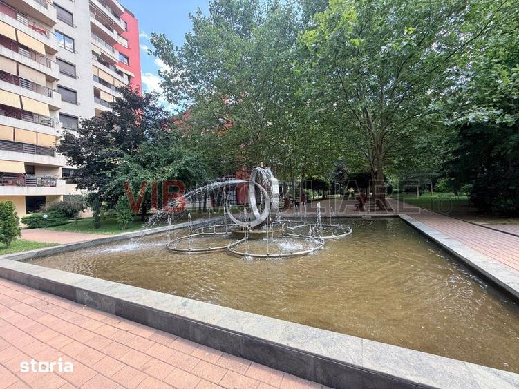 Apartament cu 3 camere în Tei