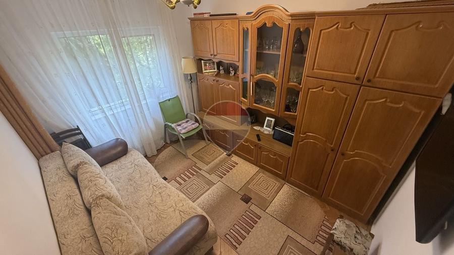 Apartament cu 2 camere decomandat, mobilat în Central