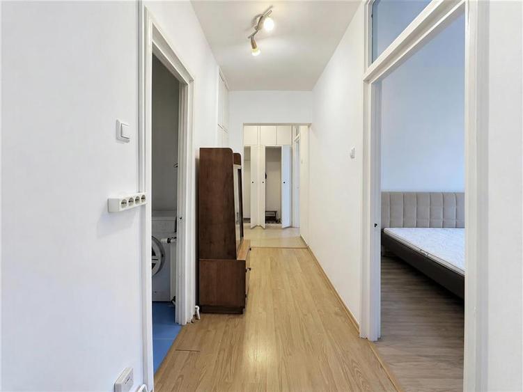 Apartament cu 2 camere decomandat, mobilat în Județean